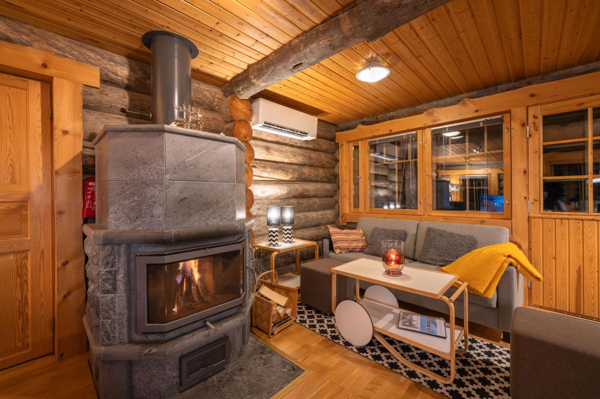 Kuukkeli Log Houses Villa Aurora "Pupula" Saariselkä Extérieur photo